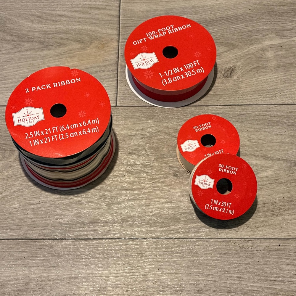 Hallmark Red and White Holiday Ribbon Set